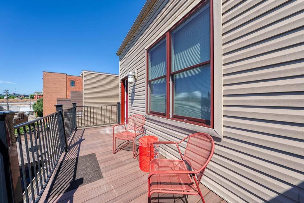 Family-friendly 4br Retreat Sleeps 12, Private Yard, Garage, Close To Stadiums, Casino & Downtown Ferienhaus Pittsburgh