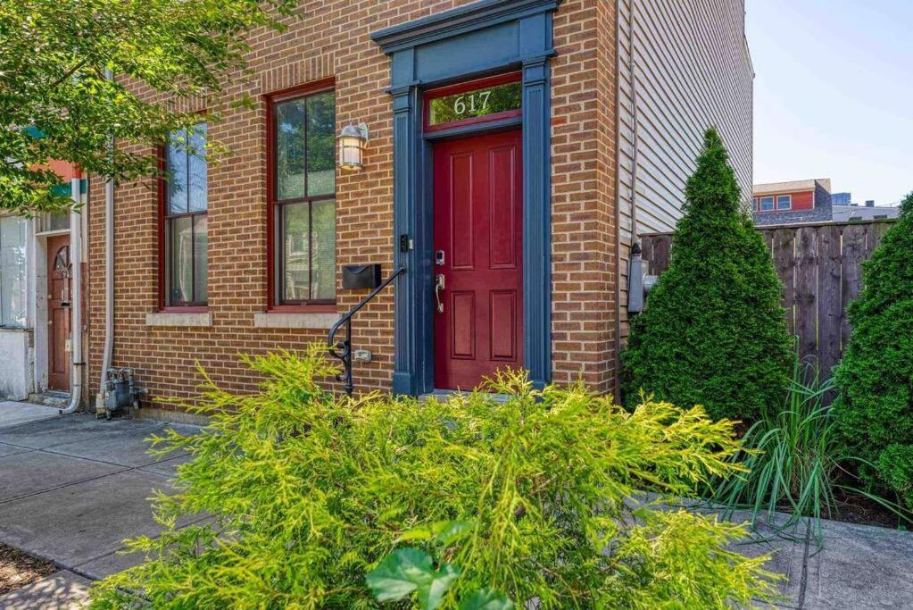 Ferienhaus Family-friendly 4br Retreat Sleeps 12, Private Yard, Garage, Close To Stadiums, Casino & Downtown